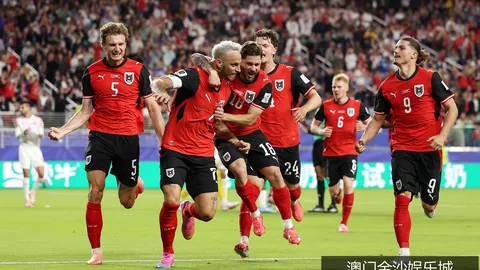 热刺英联杯惊险逆袭贝里瓦尔制胜一击，首回合1-0力克利物浦